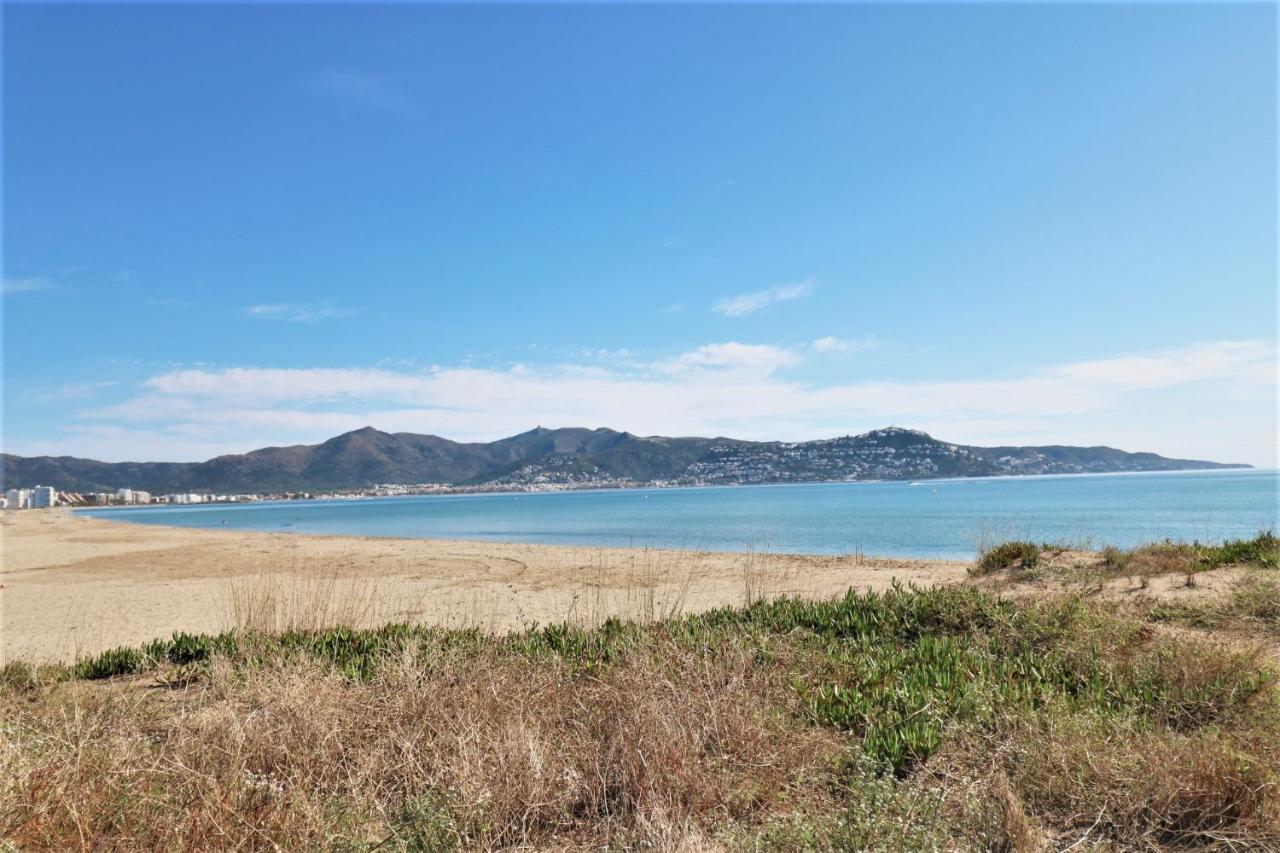 Ferienwohnung Delta Muga, Piso Muy Cerca De La Playa Empuriabrava Exterior foto