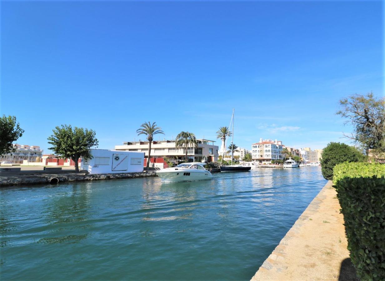Ferienwohnung Delta Muga, Piso Muy Cerca De La Playa Empuriabrava Exterior foto
